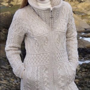 Women’s Inis Crafts Sweater size XS/S